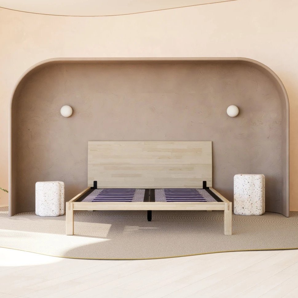 THE INCREDIBLE WOODEN BED - Image 2