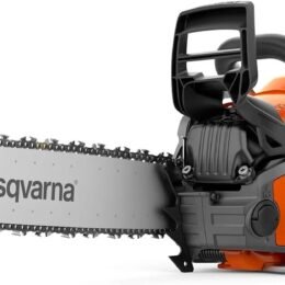 Husqvarna 555 Gas Chainsaw, 60-cc 4.16-HP 2-Cycle X-Torq Engine, 24 Inch Chainsaw with X-Cut Chain, For Felling, Limbing and Bucking Small and Midsize Trees