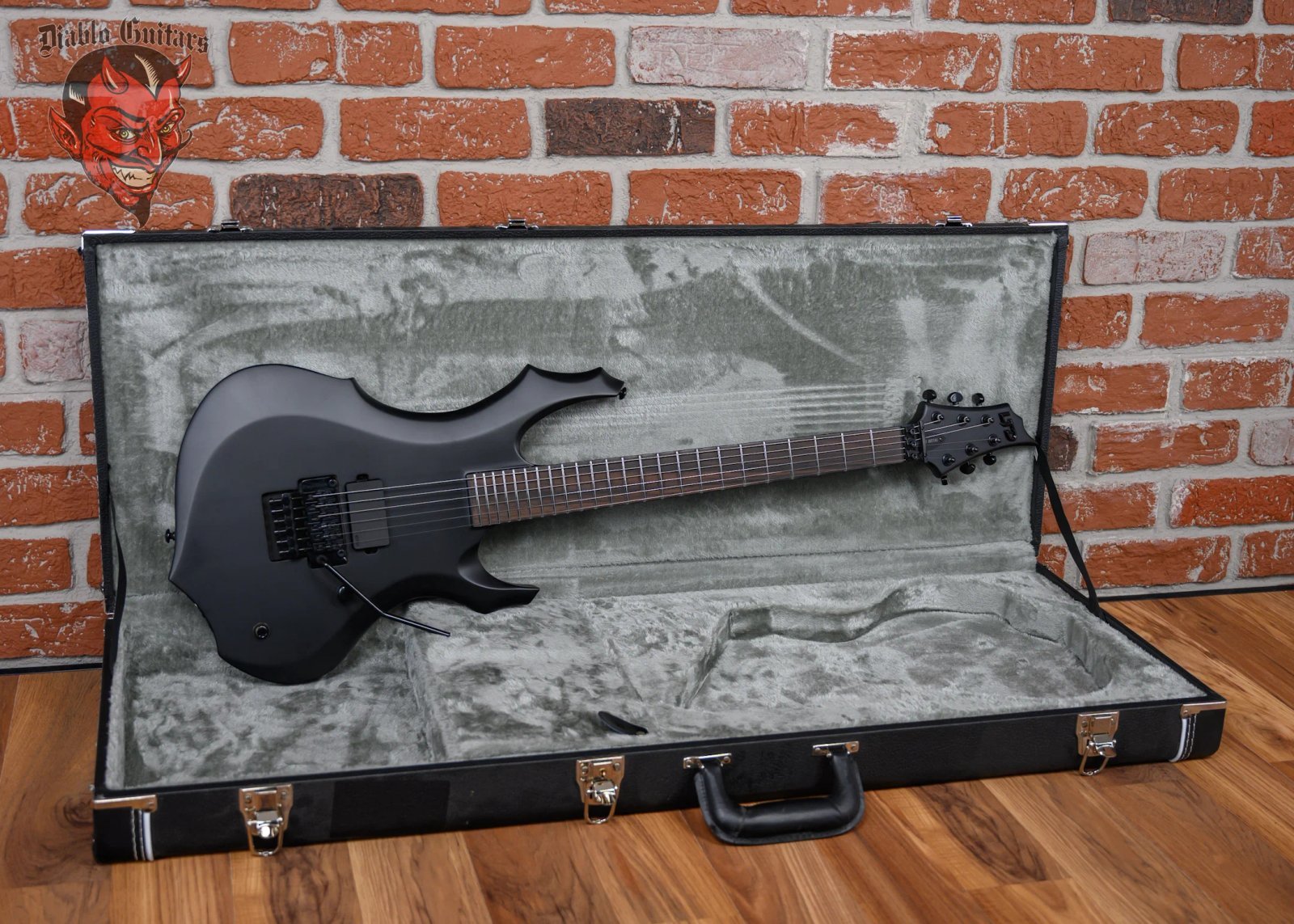 ESP LTD F Black Metal Black Satin w/Free ESP Form Fit hardshell Case (B-Stock) - Image 2